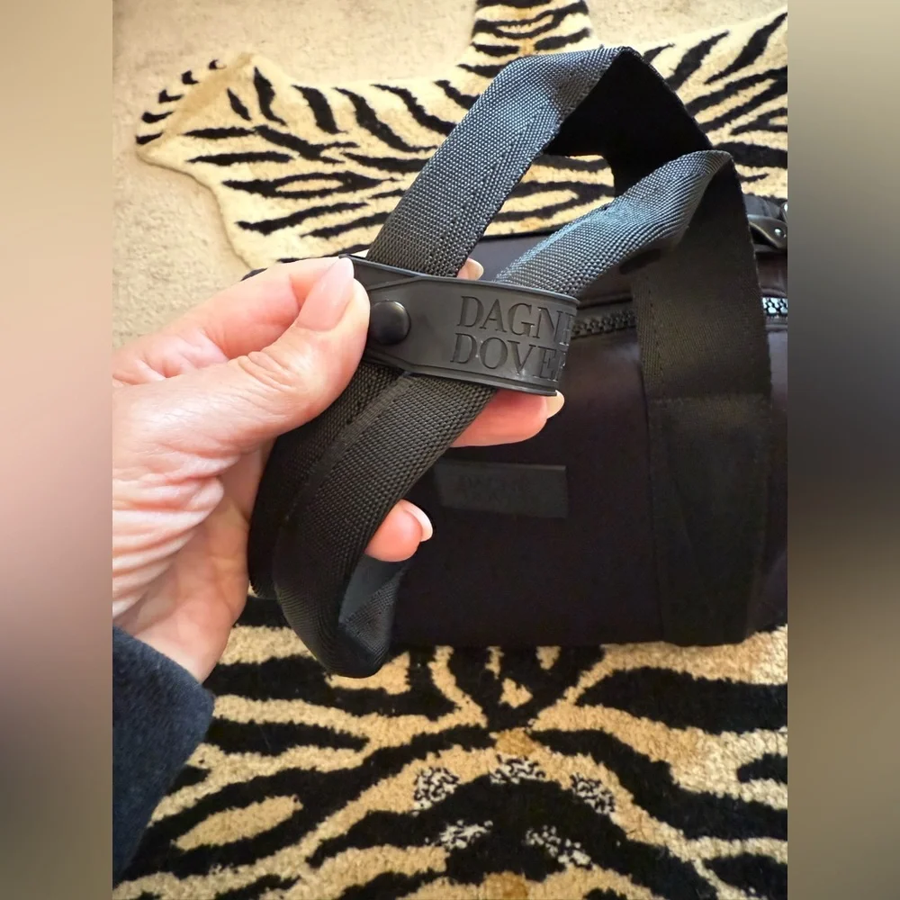 Dagne Dover Landon Neoprene Carryall Bag Small EUC - Picture 3 of 15